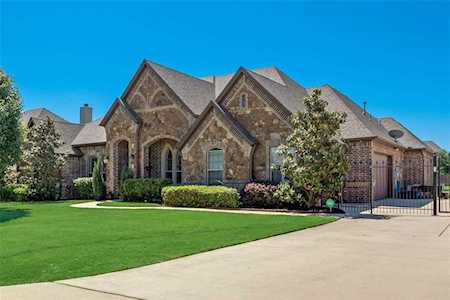 1217 Durango Springs Drive Fort Worth, TX 76052