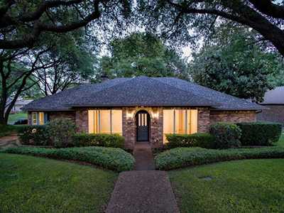 7326 Pleasant View Drive Dallas, TX 75231