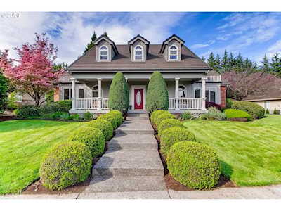14700 SE Rivercrest Dr Vancouver, WA 98683