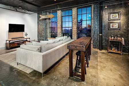 1122 Jackson Street #813 Dallas, TX 75202