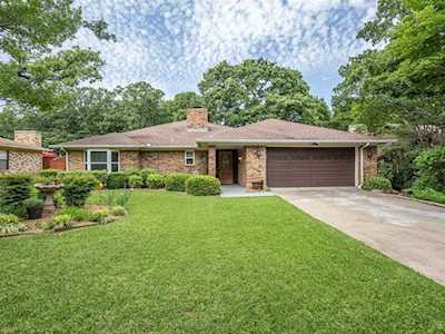 2323 Bluebird Court Grapevine, TX 76051