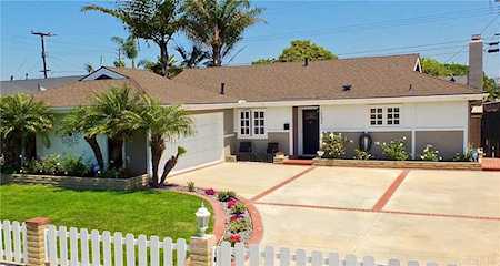 16032 Waltz Circle Huntington Beach, CA 92649