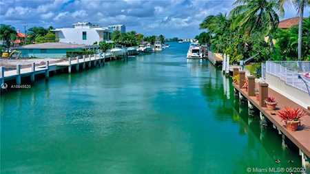 16418 NE 31st Ave North Miami Beach, FL 33160