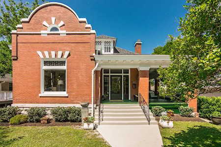 1015 Villa Pl Nashville, TN 37212