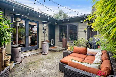 1829 N Poinsettia Avenue Manhattan Beach, CA 90266