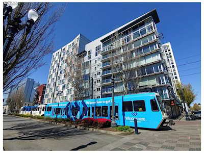 533 NE N Holladay St #304 Portland, OR 97232