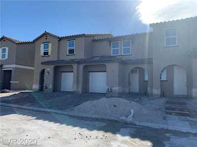 5673 Warm Light St Las Vegas, NV 89118