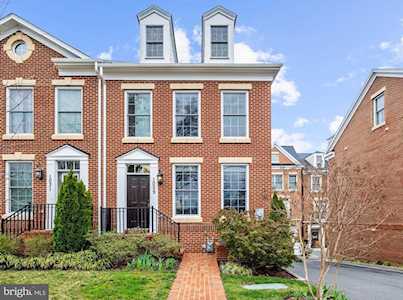 1029 Kensington St Arlington, VA 22205