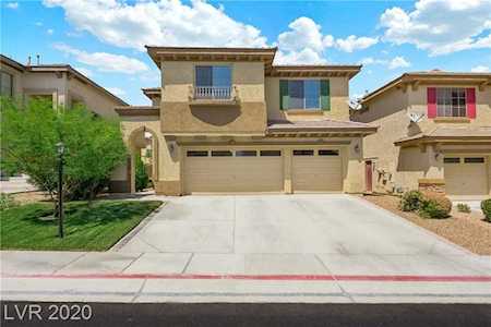 9052 Little Horse Las Vegas, NV 89143