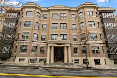 195 Saint Paul St #1G Brookline, MA 02446