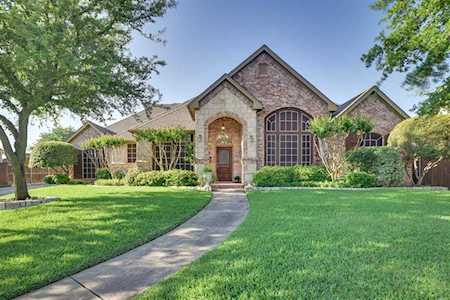 7805 Baywood Court North Richland Hills, TX 76182
