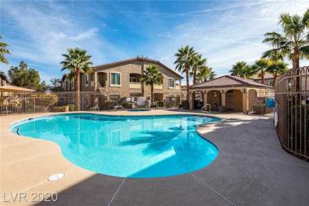2305 W Horizon Ridge Parkway #912 Henderson, NV 89052