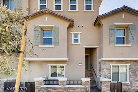 57 Lomita Heights Dr Las Vegas, NV 89138