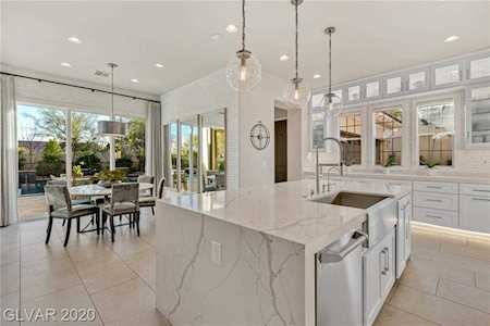 10725 Beringer Dr Las Vegas, NV 89144