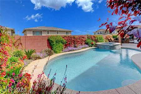 5856 Glory Heights Las Vegas, NV 89135