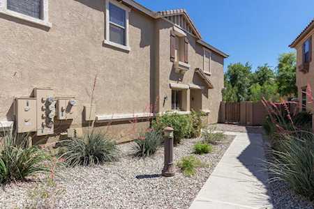 2853 E Dunbar Drive Phoenix, AZ 85042