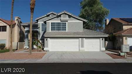 2416 Goldenmoon Las Vegas, NV 89108