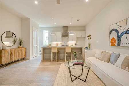 5703 Lindell #104 Dallas, TX 75206