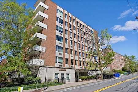 216 Saint Paul St #201 Brookline, MA 02446