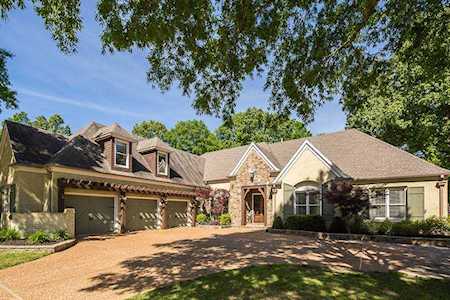 9814 N Houston Oak Dr Collierville, TN 38139