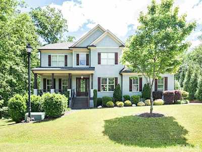 5101 Doughtymews Lane Fuquay Varina, NC 27526