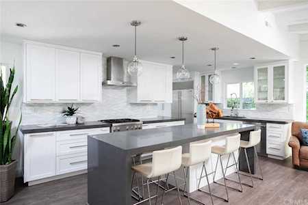 1735 Irvine Avenue Newport Beach, CA 92660