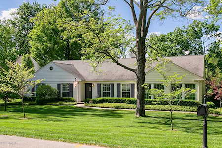 226 Travois Rd Louisville, KY 40207