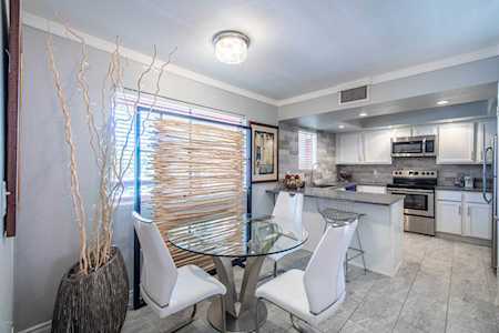 4303 E Cactus Road #302 Phoenix, AZ 85032