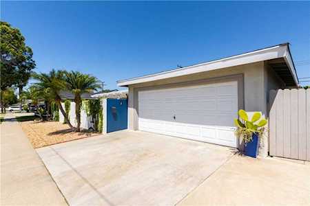 2814 Portola Drive Costa Mesa, CA 92626