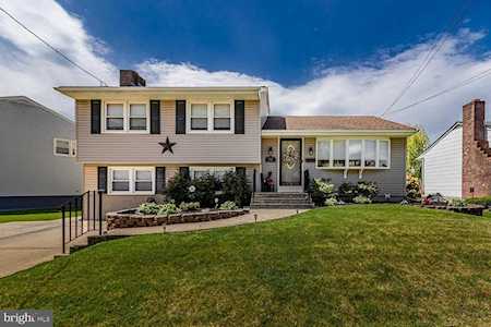 22 Bonnie Rae Dr Trenton, NJ 08620