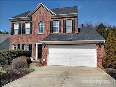 2004 Bridleside Dr Indian Trail, NC 28079