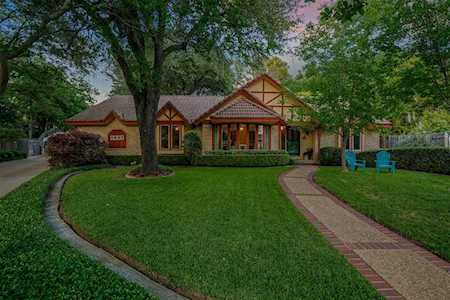 4033 Diamond Loch W North Richland Hills, TX 76180
