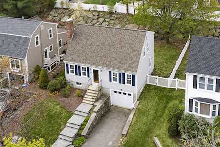 38 Helen St Waltham, MA 02452