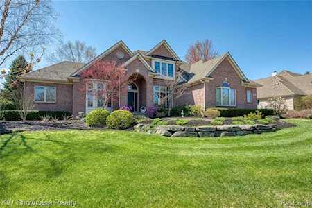 849 Gleneagles Highland Twp, MI 48357
