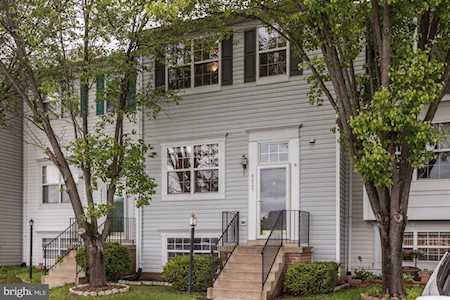 8825 Dunstable Loop Bristow, VA 20136