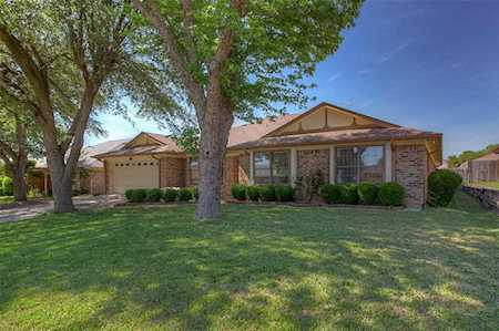 7121 Greenhill Trail North Richland Hills, TX 76182
