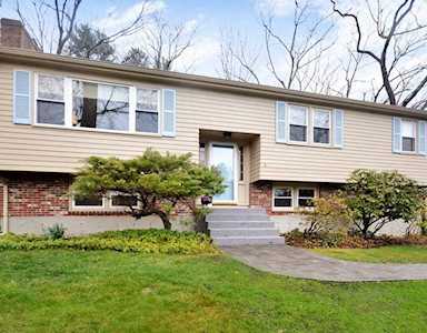 21 Cherokee Road Acton, MA 01720