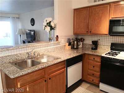 3038 Casey Dr #202 Las Vegas, NV 89120