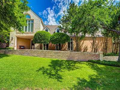 9217 Moss Trail Dallas, TX 75231