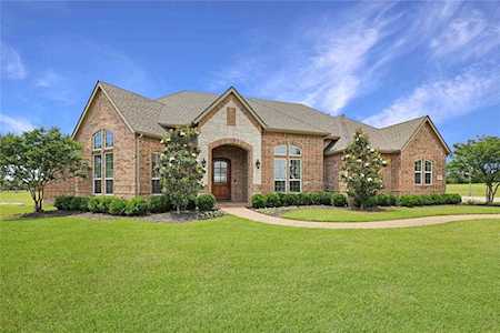 1011 N Bluffview Drive Lucas, TX 75002