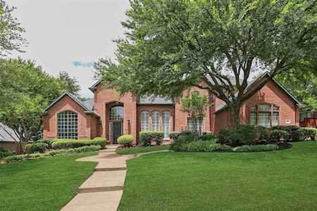 1304 Forest Hills Court Southlake, TX 76092