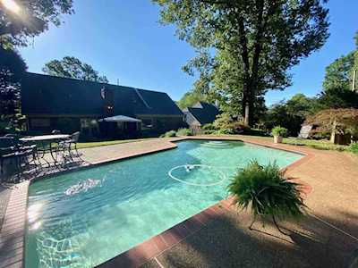 325 Richards Way Dr Memphis, TN 38018