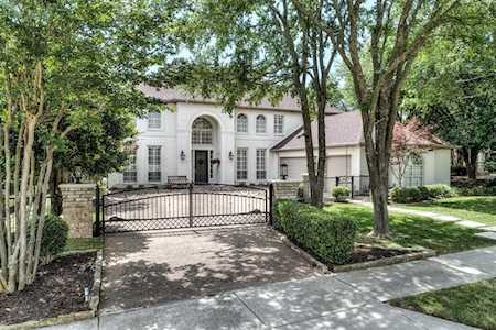 2613 Sunny Meadows Mckinney, TX 75072