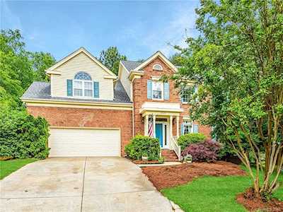 4806 Hickory Glen Dr Matthews, NC 28105