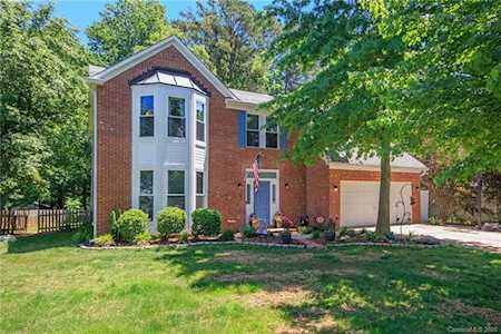 8623 Londonshire Dr Charlotte, NC 28216