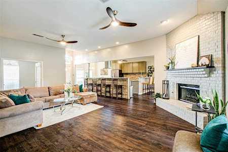 1325 Falcon Drive Lewisville, TX 75077
