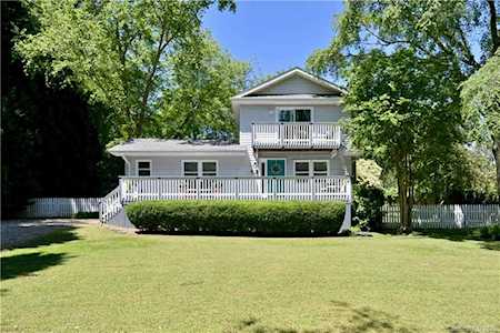 20726 Lagoona Dr Cornelius, NC 28031