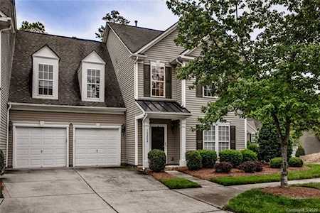 10202 Linksland Dr Huntersville, NC 28078
