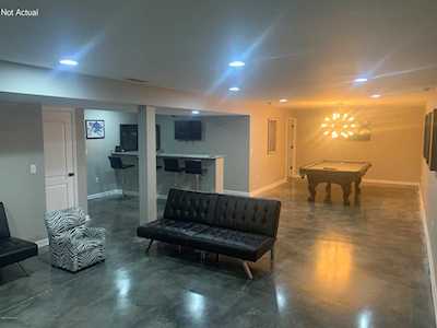 17019 Green Crest Ln Louisville, KY 40245