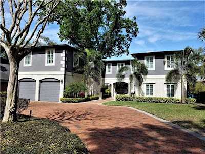 1317 Spring Lake Dr Orlando, FL 32804